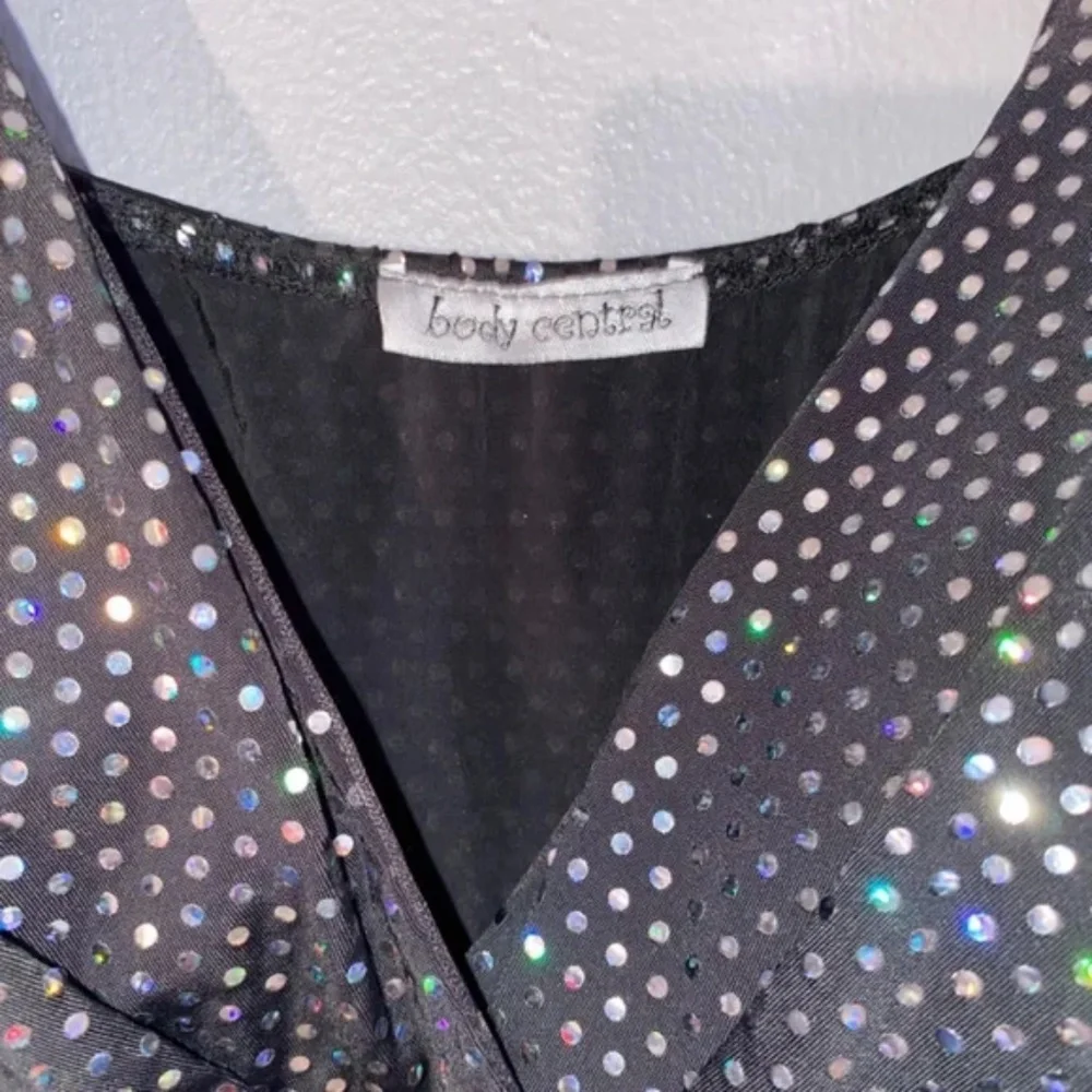 *sold on ebay* BODY CENTRAL Holographic Sparkle Sequin Party Dress Disco 70s - Picture 6 of 13